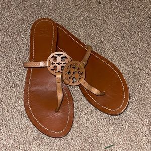 Tory Burch Sandles size 10